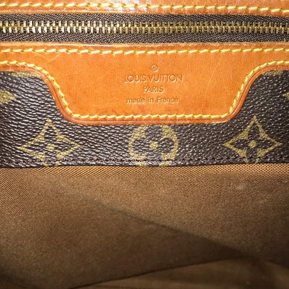 Authentic LV bucket bag - Picture 4 of 8